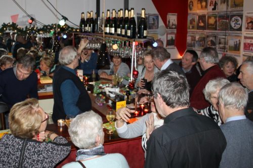 Achtergrond muziek aan de bar bij Theater Kleintje Kunst